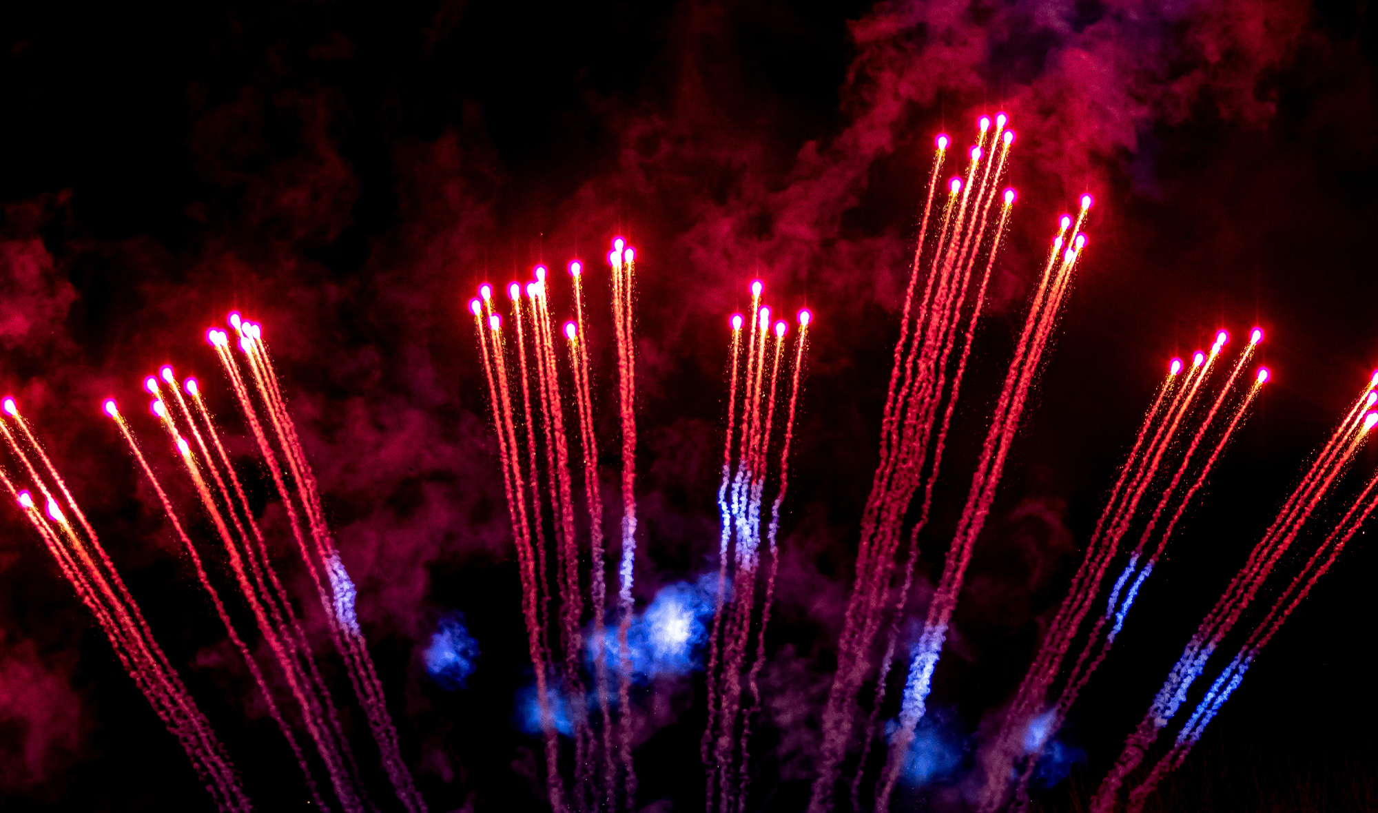 Fireworks Frenzy Hot Seats header 2000x1180 F